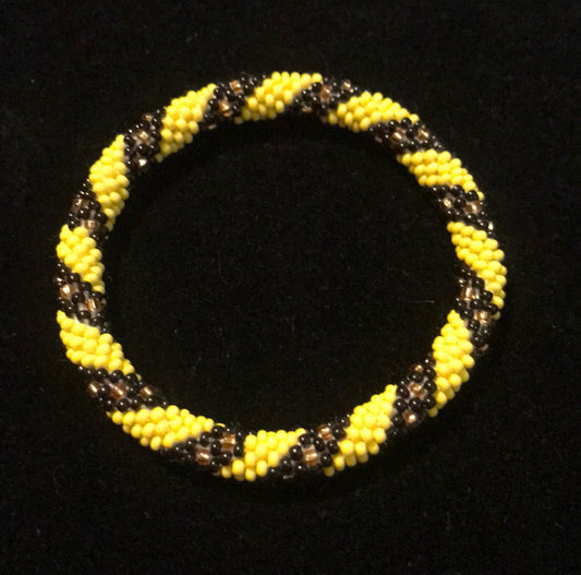 Bracelet Handmade crocheted glass beads size 7.5” black and yellow